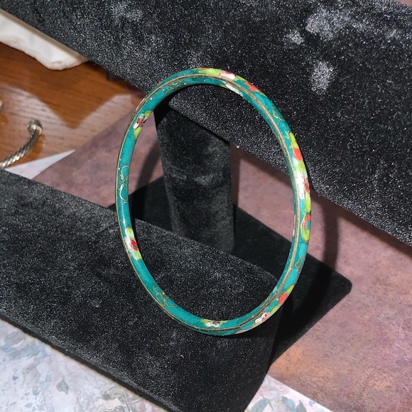 Stunning Vintage Gold-Tone Green Floral Cloisonné Bangle Bracelet - Picture 1 of 6